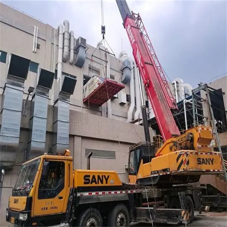 金湾租赁大型汽车吊，助力工程项目高效进行